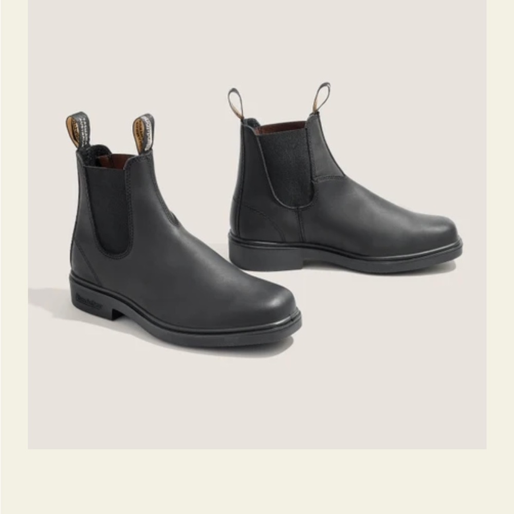 Black blundstone boots